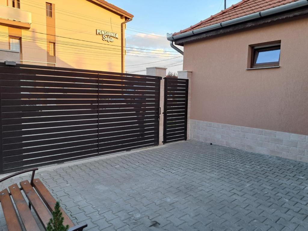 Emanuela Apartments Pecica Exterior photo